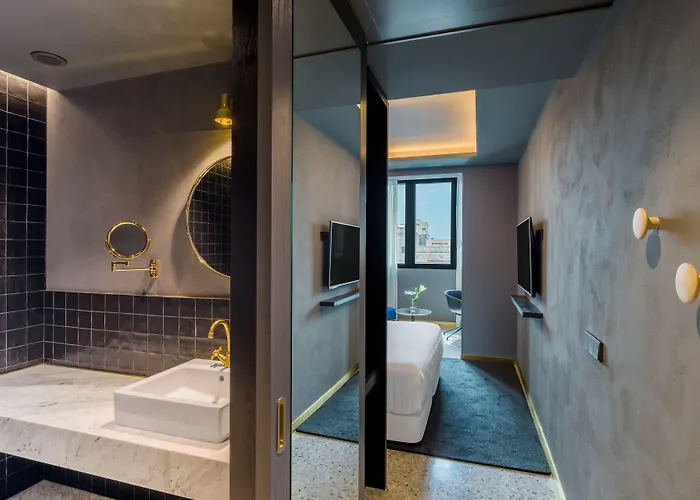 Mate Collection Gerard, Hotel